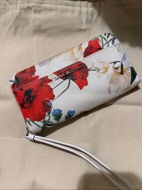 Dana Buchman White Floral Zip-Around Wristlet Wallet